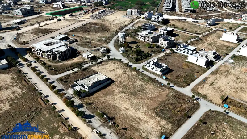 
Sector D in University Town , on the back Eighteen Villas can be seen